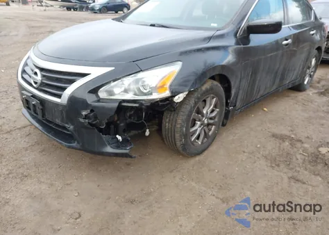 2015 Nissan Altima 2.5 S z USA, uszkodzony, nr VIN 1N4AL3AP5FC567911